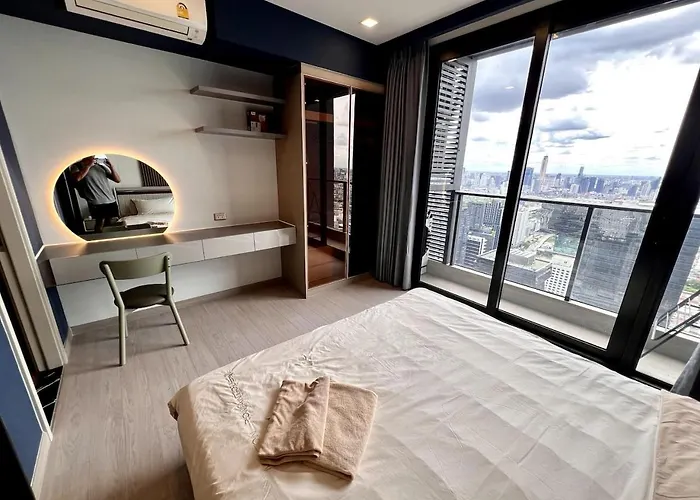 Apartment 53fl Skyview With King Bed Pool And Gym Mrt200m *