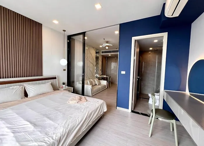 Apartment 53fl Skyview With King Bed Pool And Gym Mrt200m Bangkok