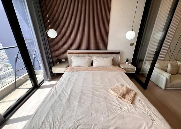 Apartment 53fl Skyview With King Bed Pool And Gym Mrt200m Bangkok